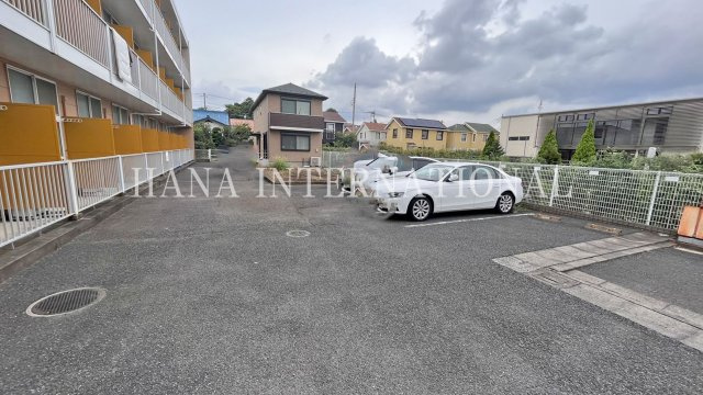 さくらブリッサの駐車場