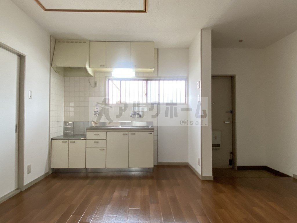 ハイツ四季の居間・リビング