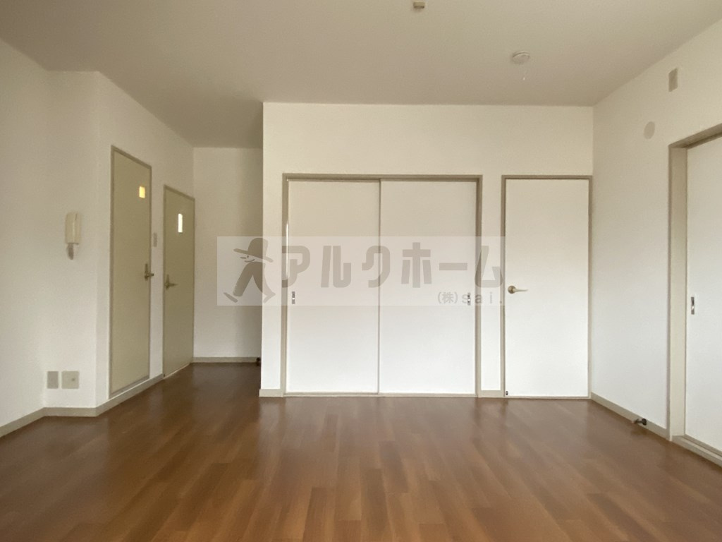 ハイツ四季の居間・リビング