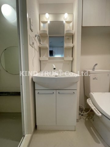 SWISS梅田東の独立洗面台|使いやすい独立洗面台です