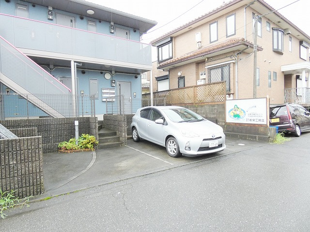グランリベールの駐車場