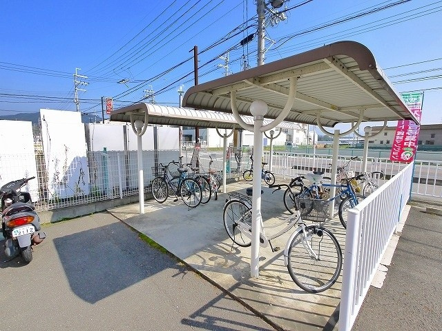 グランディールⅠのその他共用部分|自転車置き場