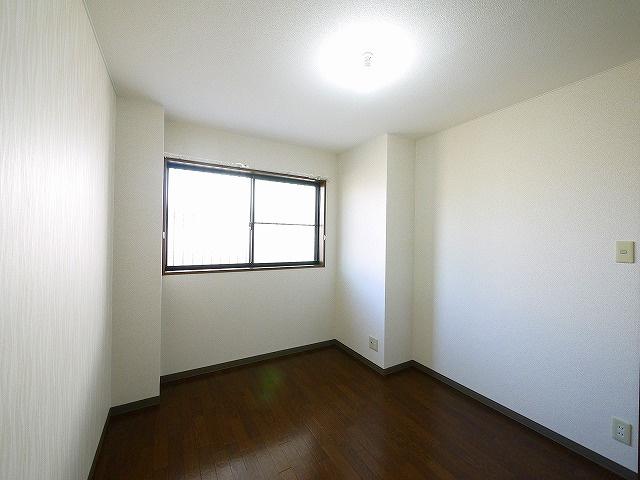 アベニール（二階堂上ノ庄町）の洋室|使い勝手のいい洋室です