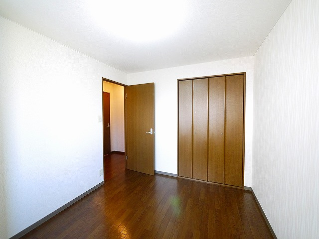 アベニール（二階堂上ノ庄町）の洋室|広々とした洋室です