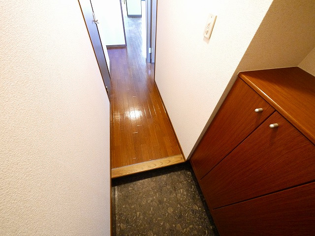 アベニール（二階堂上ノ庄町）の玄関|シンプルで使いやすい玄関です