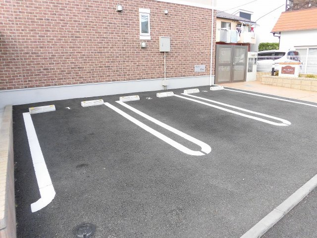リノマハロの駐車場