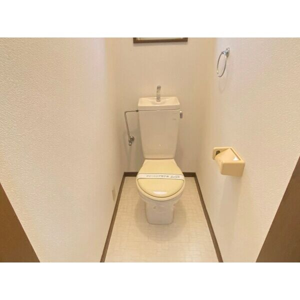 ヴィラ・ヴィクトリア　　　刈谷市近郊の賃貸はクラスホーム刈谷店のトイレ