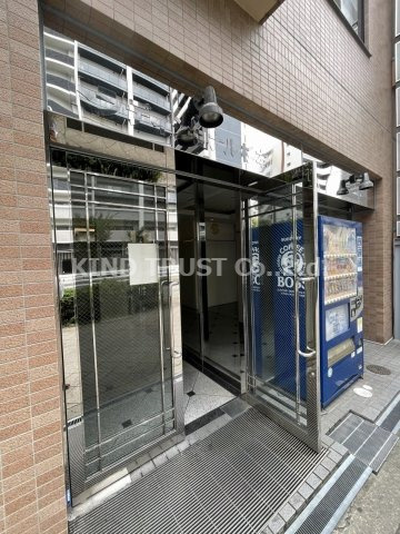 トラディショナル杉本のエントランス|エントランスです