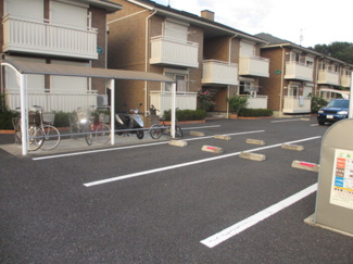 【駐車場】