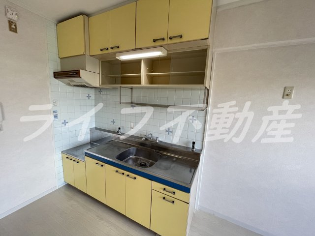 メゾンドール水野のキッチン|きれいなキッチンです