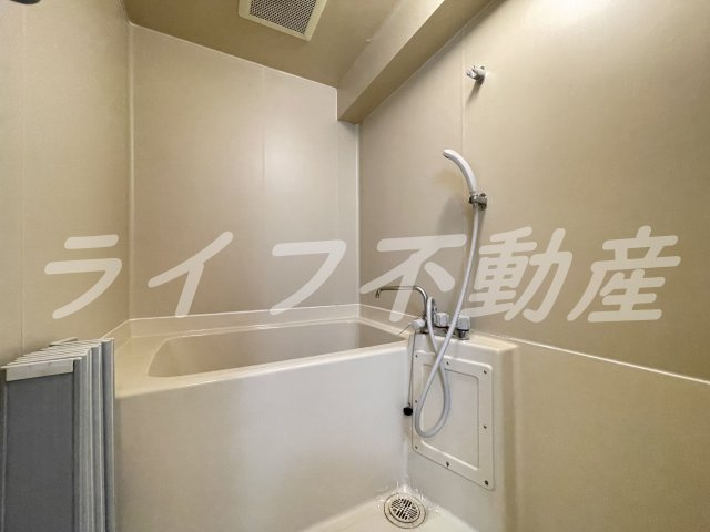 メゾンドール水野の浴室|落ち着いた空間のお風呂です