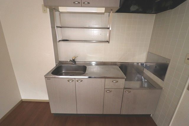 セジュールOKのキッチン|コンパクトなキッチンで掃除もラクラク