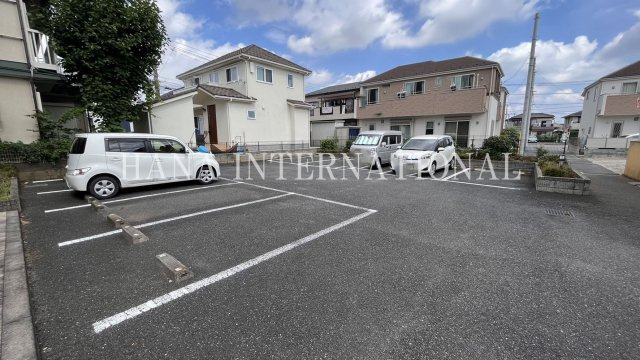 Ｃｏｓｍｏの駐車場