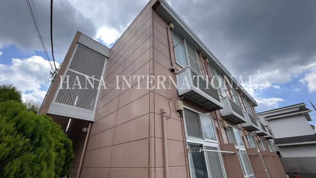 極の外観