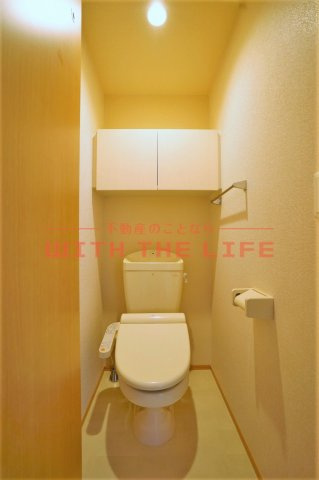 セジュール合川南【キャッシュバック対象物件】のトイレ|落ち着いた色調のトイレです