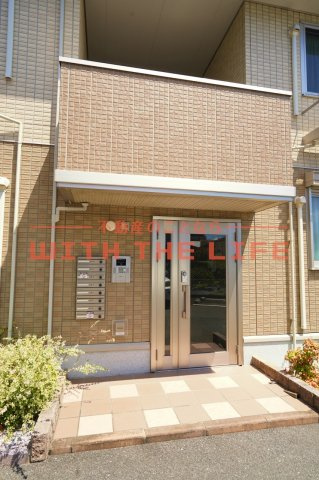 セジュール合川南【キャッシュバック対象物件】のエントランス|落ち着いたエントランスです