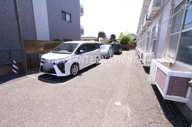 プルニエⅡの駐車場