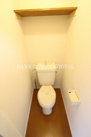 レオパレスプルニエのトイレ|※参考画像の為、現況を優先致します。