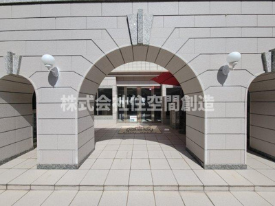 【エントランス】 | ロイヤルスプリングス