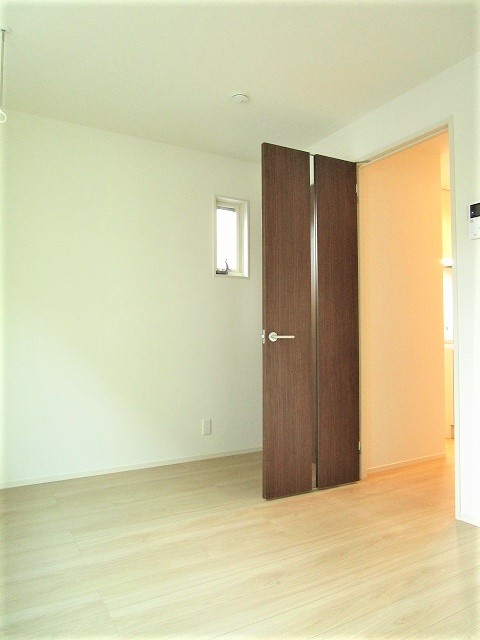 ソレイユコートの洋室