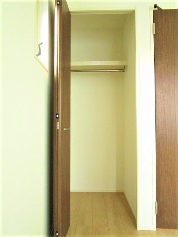 ソレイユコートの収納|洋室：クローゼット