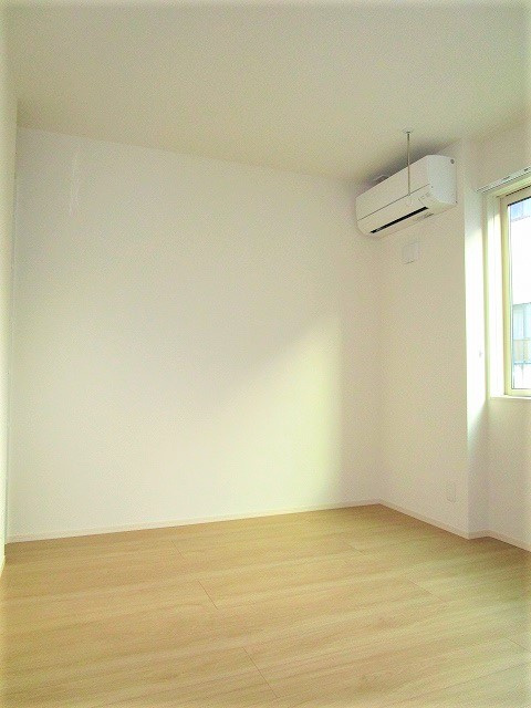 ソレイユコートの居間・リビング