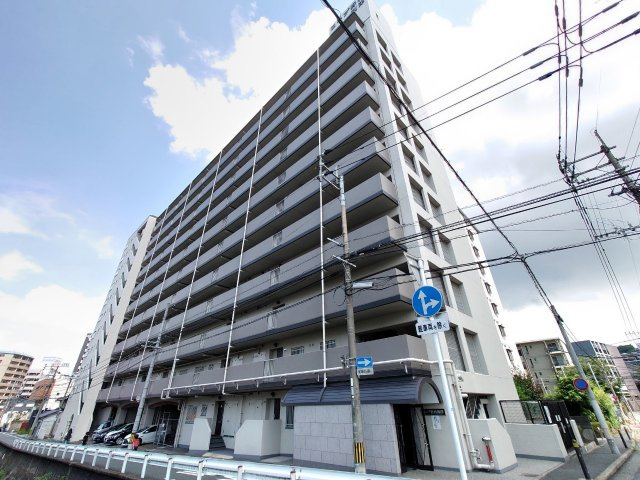 ーコープ野村到津ー3LDKー　【小倉北区　中古マンション】の外観|11階建てのシンプルな外観です♪ ーコープ野村到津ー3LDKー203号室　【小倉北区　中古マンション】
