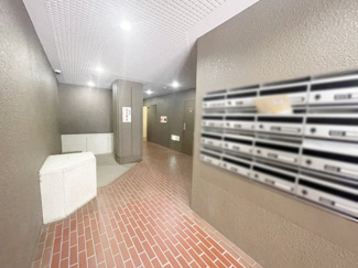 【エントランス】 | 建物の内部です
