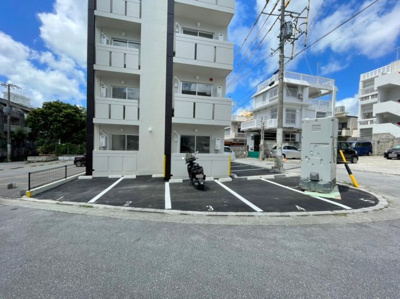 【駐車場】 | ヒルトップスクエア | ヒルトップスクエア★那覇市字与儀エリア
