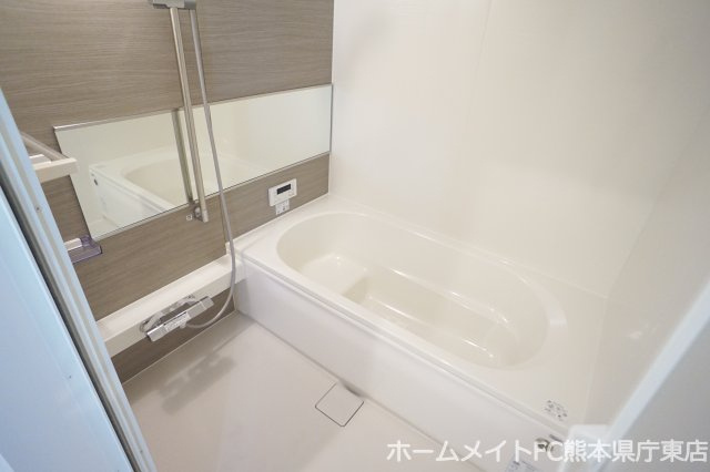 熊本市中央区菅原町のアパートの浴室