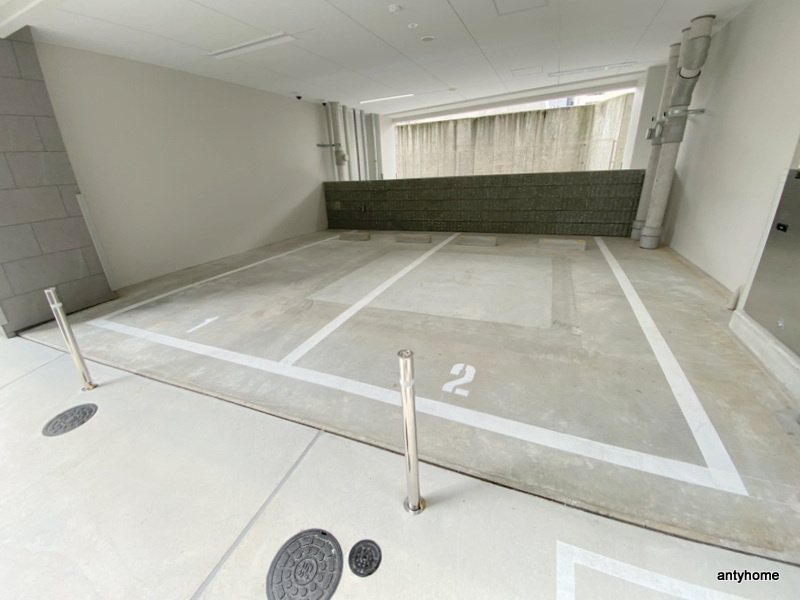 アドバンス難波ラシュレ　仲介手数料無料の駐車場