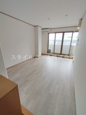 【居間・リビング】 | 駅前ハイツ