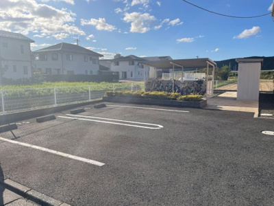 【駐車場】 | リュミエールＡ