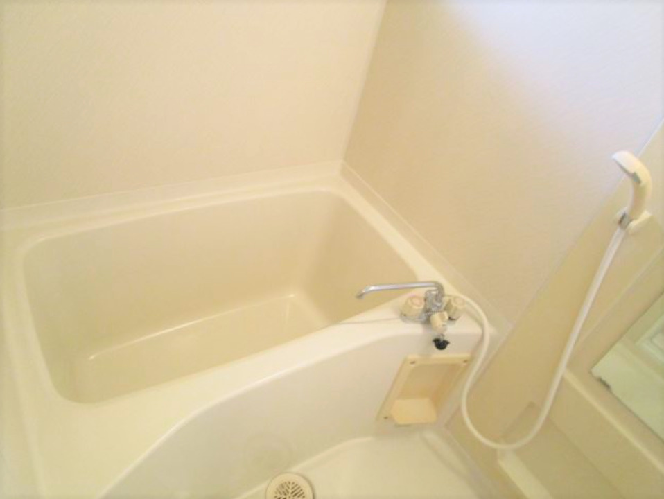 ファミーユシャトーの浴室|お風呂で日々の疲れを落としましょう