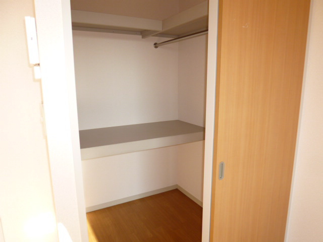 メゾンデラＷ　Ｃの収納|ウォークインクローゼット