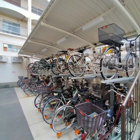 シャトー富士の駐車場|駐輪場です。