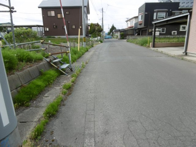 【前面道路含む現地写真】 | 黒石市北美町土地A | 前面道路含む現地写真です