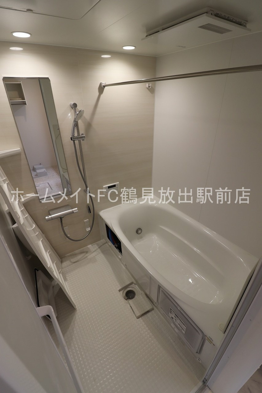 クラシスト今津中の浴室