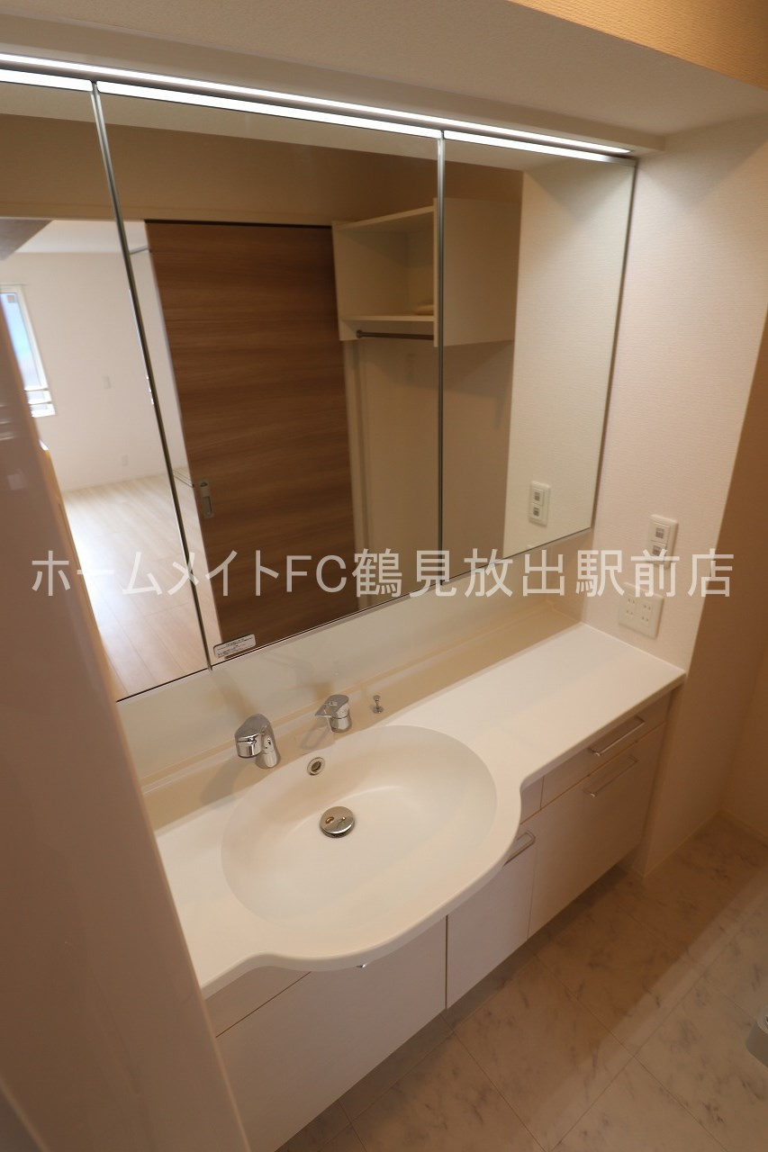 クラシスト今津中の独立洗面台