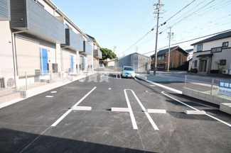 【駐車場】