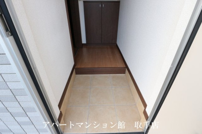 【玄関】 | メゾネット野村