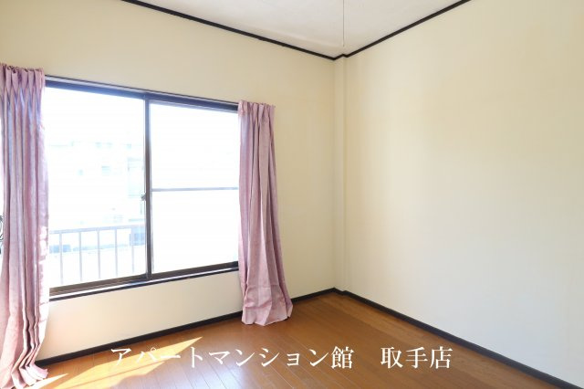 テラスハウス白山の寝室