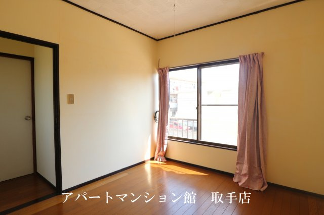テラスハウス白山の寝室