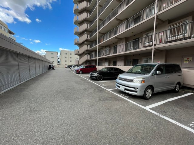 サングレール鶴見今津公園の駐車場|駐車場です。