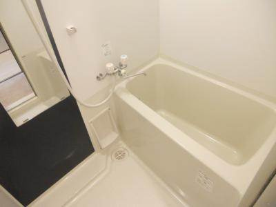 Artdevivre四条（アールドヴィーヴル四条）の浴室|浴室