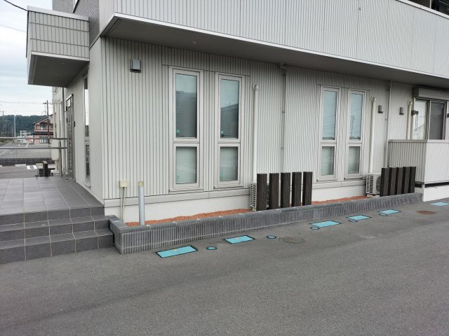 【外観】 | Ｄ－roomマロン　貸事務所 | 外はこのようになっています