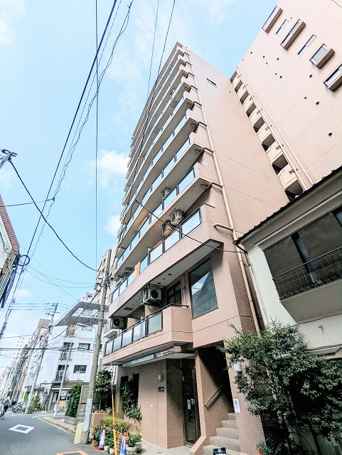 リーラ仲御徒町の外観