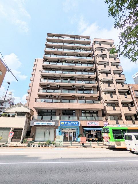 リーラ仲御徒町の外観