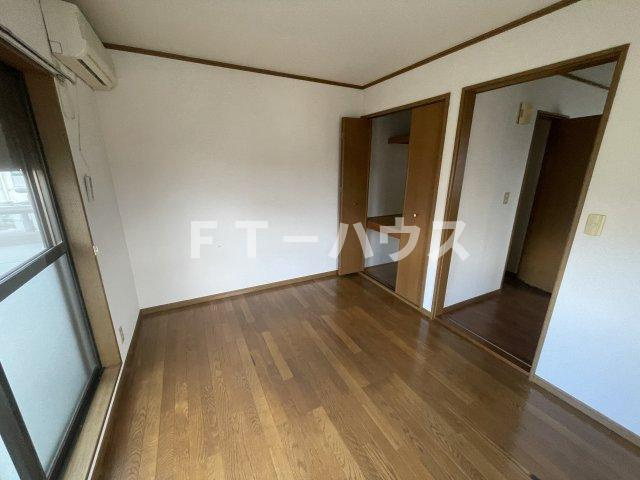 グランデ藤崎の居間・リビング