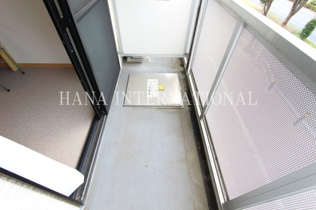 レオパレスプレシアのバルコニー